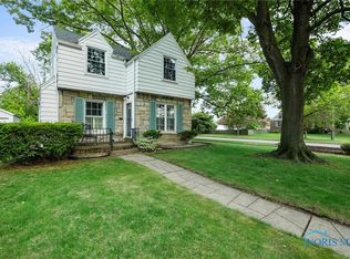 565 Ansonia St, Oregon, OH 43616