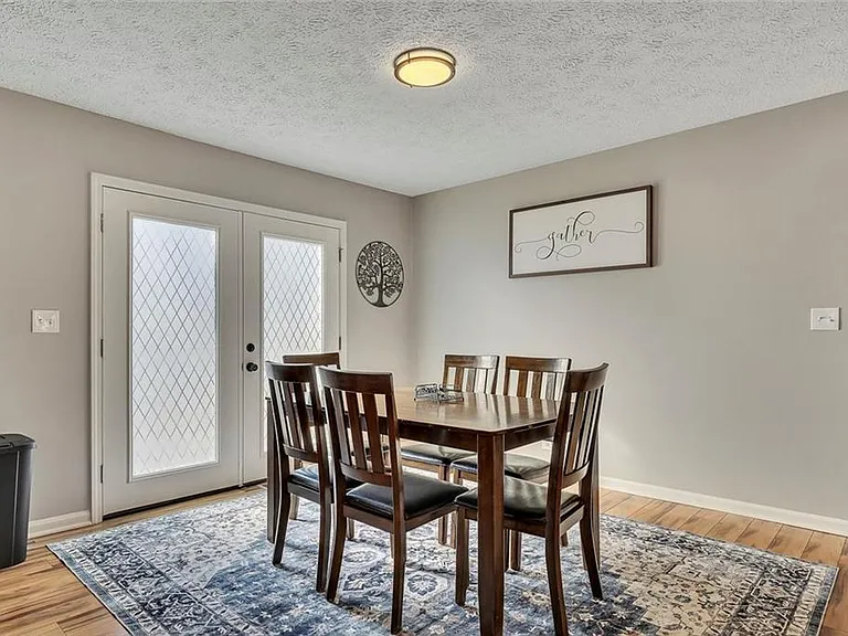 303 Nottingham Dr — Photo 6