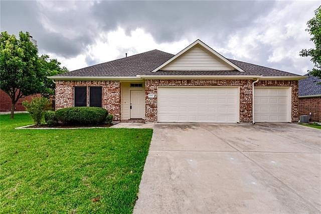 1st image of 20817 Silverbell Ln