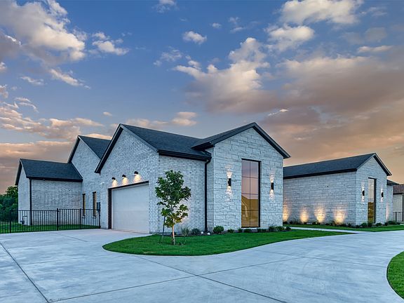 2nd image of 113 Ambrosia Ln