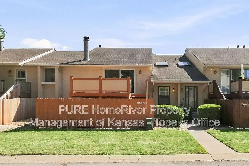 3 bed, 2.5 bath, 1280 sqft, $1,750 — Photo 4