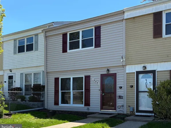 404 Red Tulip Ct, Taneytown, MD 21787