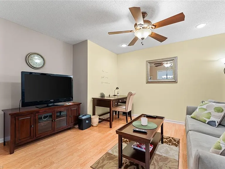 5928 Cranbrook Way #D202 — Photo 7