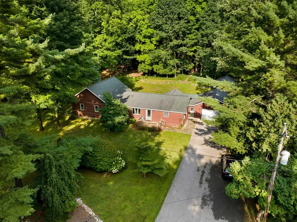 5219 S East Torch Lake Dr, Bellaire, MI 49615