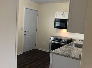 820 Mobile St #B, High Pt, NC 27260