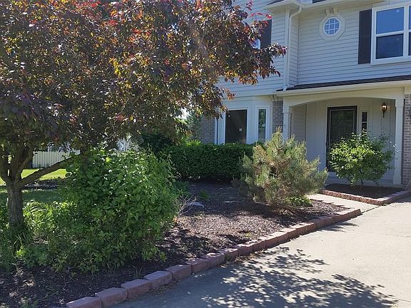 3rd image of 2572 W Bloomfield Oaks Dr
