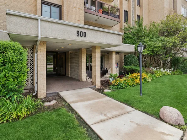 900 S River Rd APT 4F, Des Plaines, IL 60016