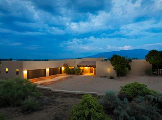 104 Targhetta Rd, Corrales, NM 87048