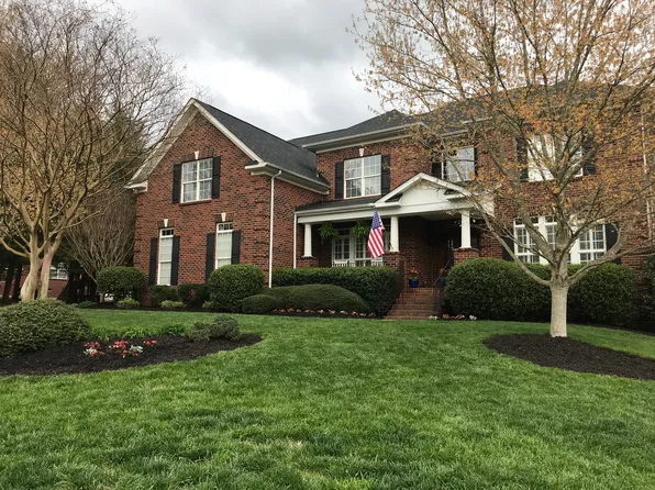 8703 Edgewater Ct, Waxhaw, NC 28173