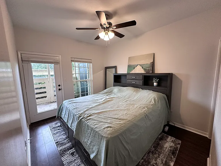 500 Ferry Rd — Photo 4