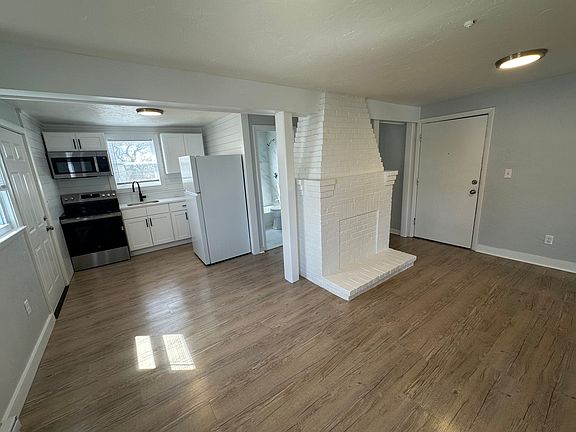 Living Room & Kitchen