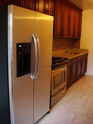 Rented by Avanguard Realty Corp | media 2