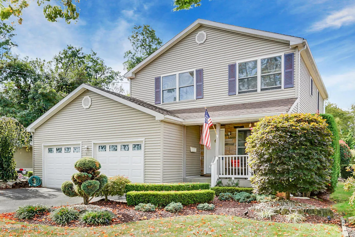 32 Lockwood Ave photo 1