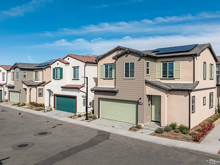 Glen at Fontana Homes — Photo 15