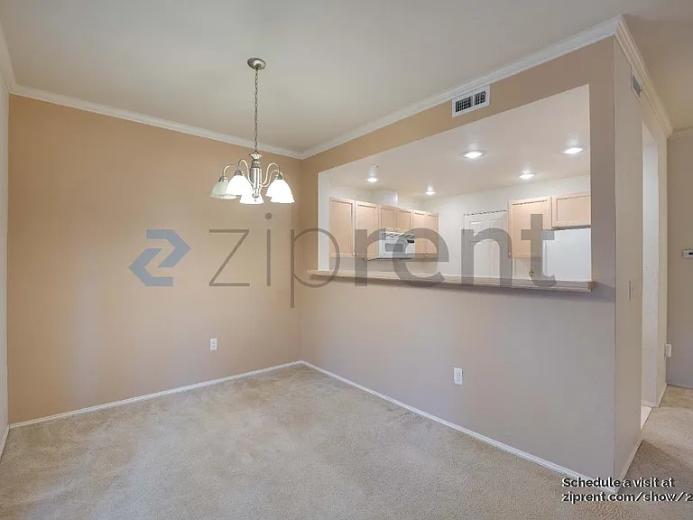 25235 SE Klahanie Blvd #C201 — Photo 10