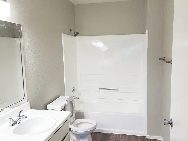 Three Bedroom at Ridge Falls, Apartments For Rent
