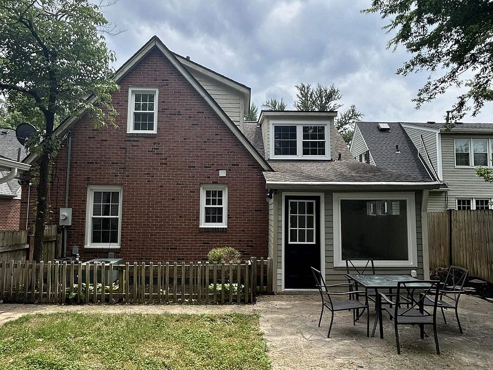 1st image of 3421 Forest Cir