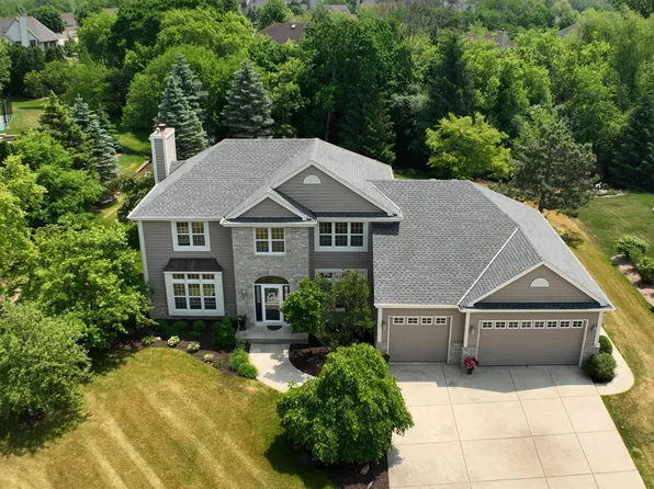5650 South Nicolet DRIVE, New Berlin, WI 53151