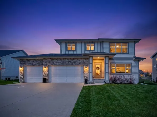 1194 89th St, West Des Moines, IA 50266