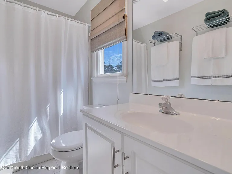 732 3rd Ave — Photo 21