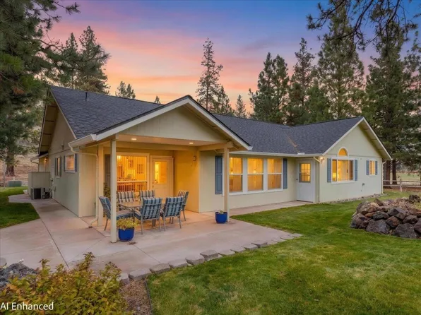 6215 Palmer Dr, Weed, CA 96094