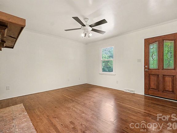 3rd image of 5315 Ruth Dr