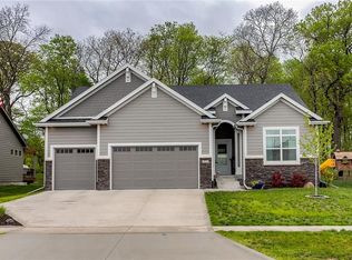 1610 Seagrass Ave, Polk City, IA 50226