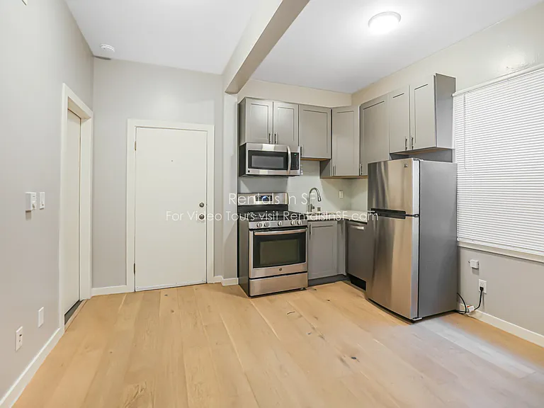 490 Francisco St #4 — Photo 2