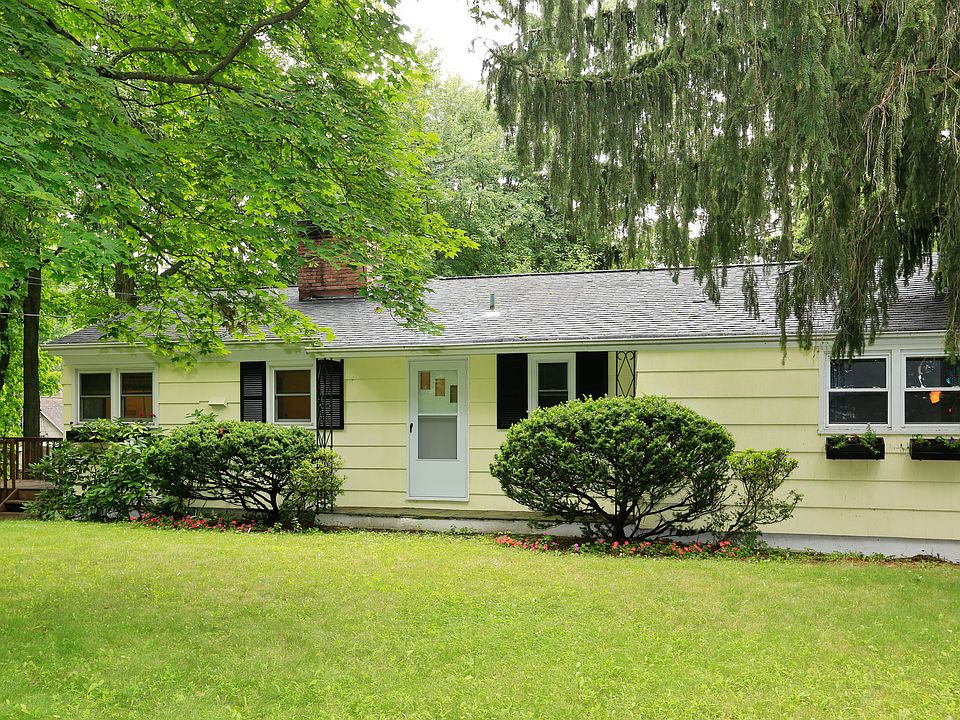 1st image of 1681 Hanover St