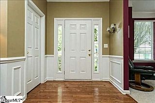 3rd image of 107 Stonewater Dr