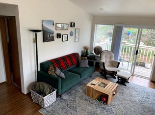1108 E Maryland St APT 4, Bellingham, WA 98226