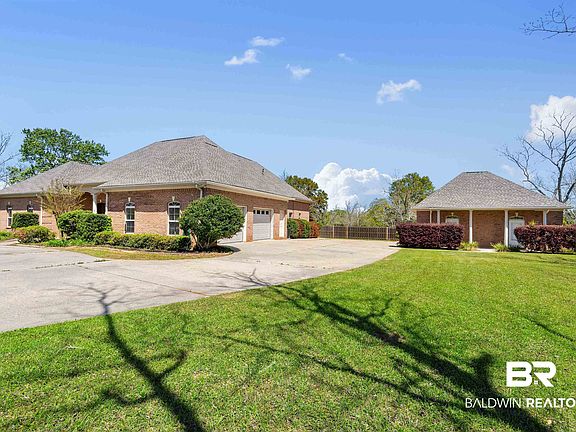 2nd image of 13112 Saddlebrook Cir