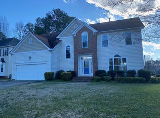 9821 Rockledge Dr, Raleigh, NC 27617