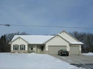 9302 Old Spring St, Racine, WI 53406