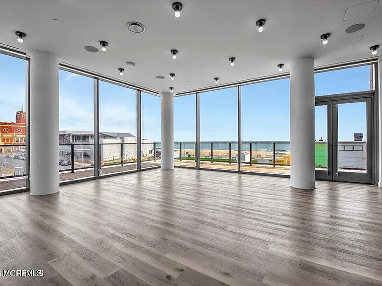 1101 Ocean Ave #1510 — Photo 49