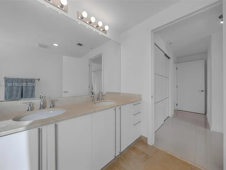 3030 NE 188th St #602 — Photo 30