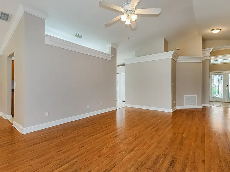 27448 Sky Lake Cir — Photo 3