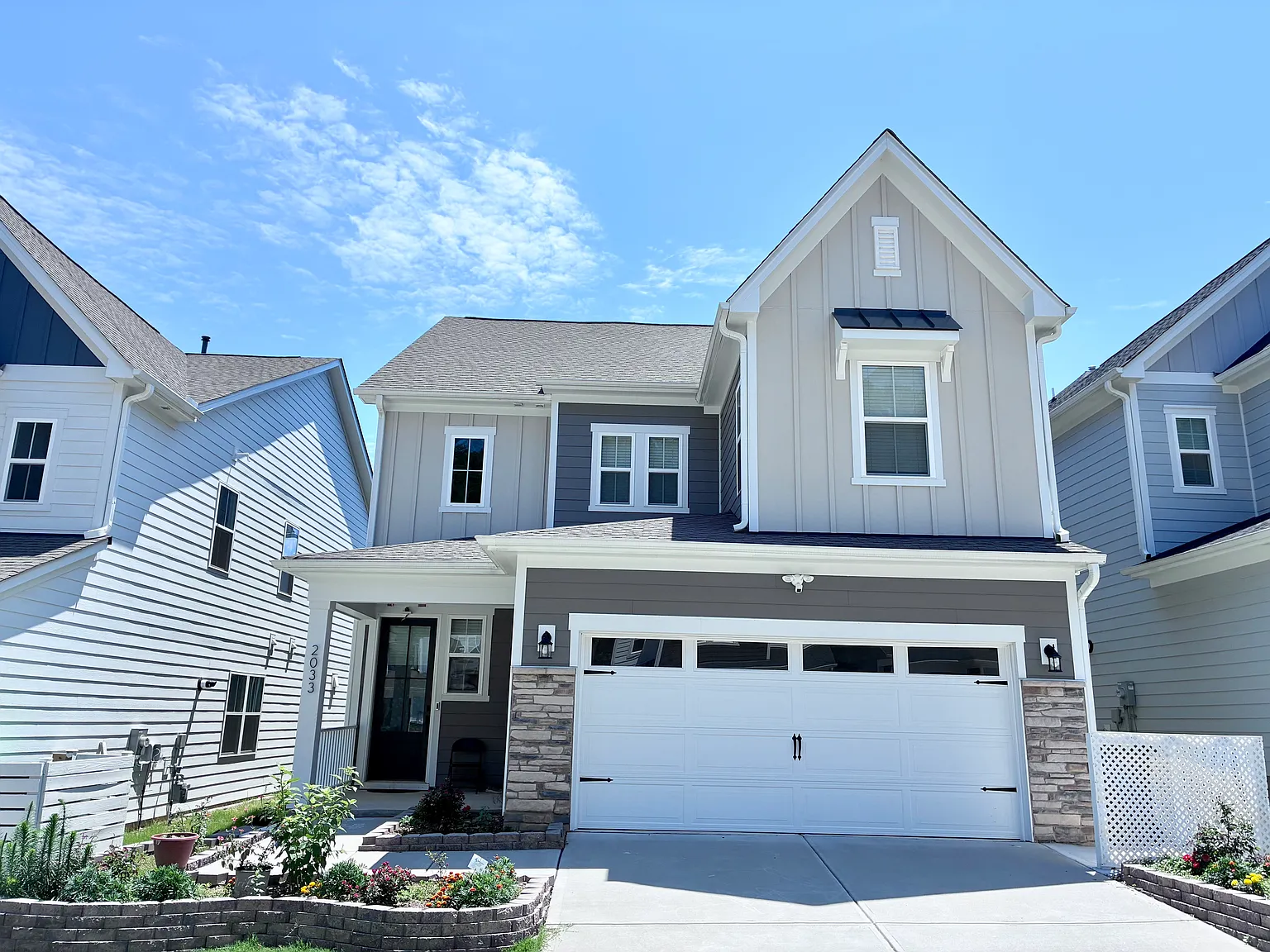 5 bed, 2910 sqft, $2,950 — Photo 1