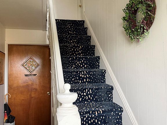 4th image of 20 Campwoods Rd APT 2R