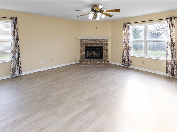 5th image of 10281 Stillwell Dr