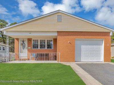 124 Torrey Pines Drive, Toms River, NJ, 08757