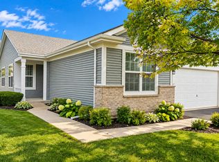 21100 Eugene Siegel Ct, Crest Hill, IL 60403