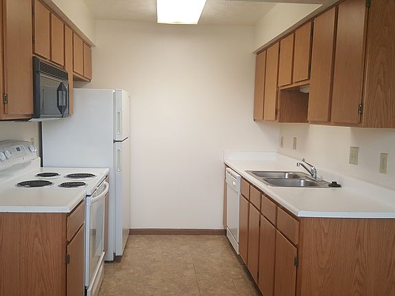 5th image of 4406 Somerset Path