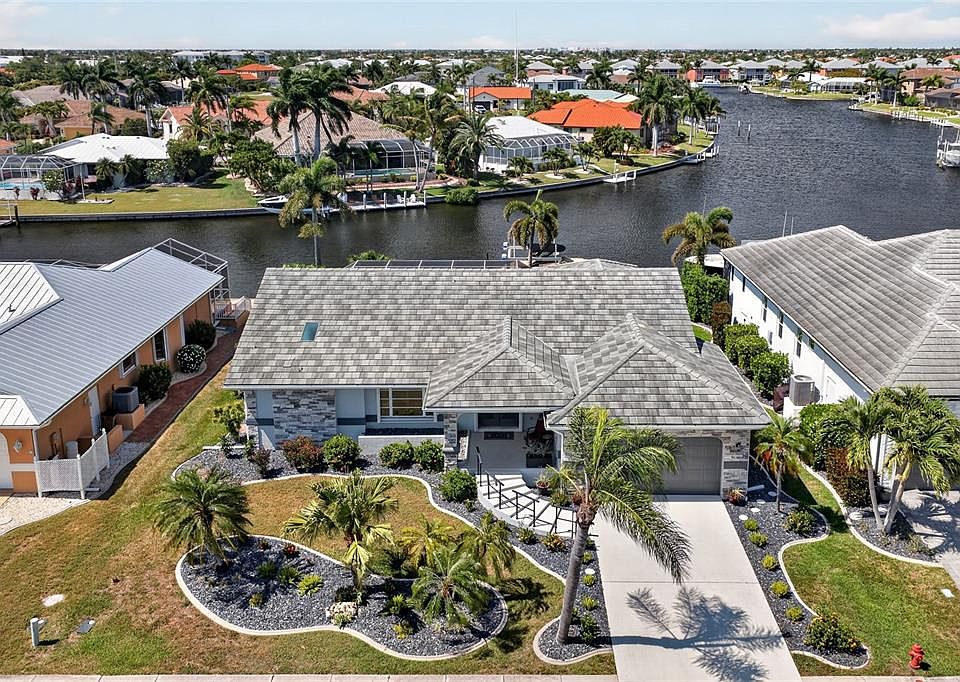 1st image of 1620 Albatross Dr