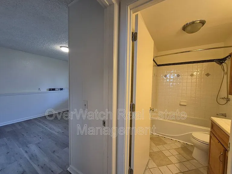 17024 Meadow Creek Dr — Photo 15