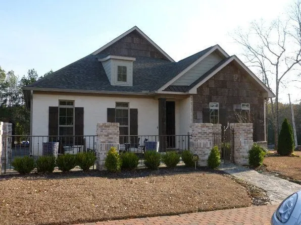 206 Royal Orleans Ct, Dothan, AL 36305