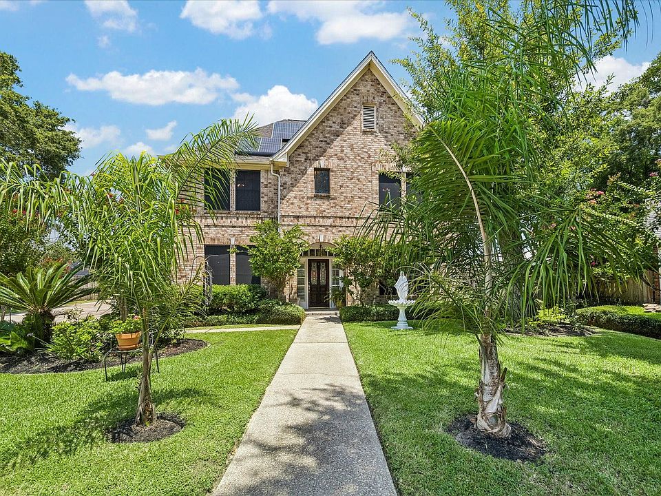 1st image of 226 Rollingwood Cir