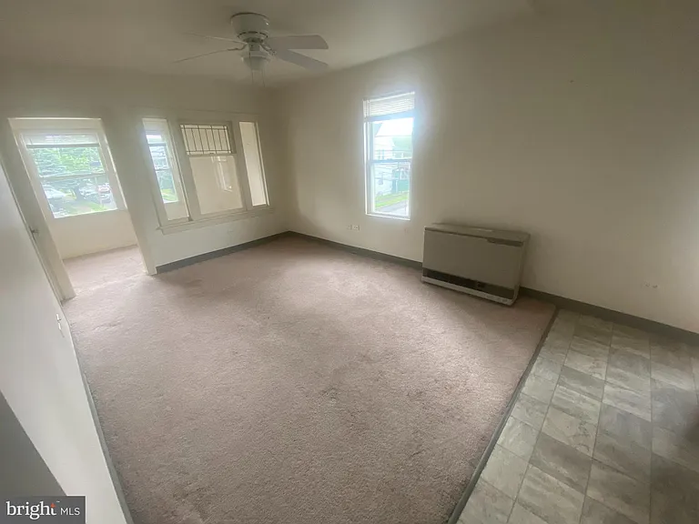 321 Plymouth Ave — Photo 3
