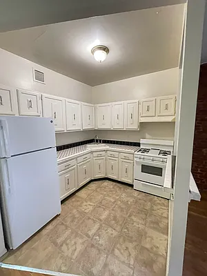 Rented by Best Apartments North Inc | media 27