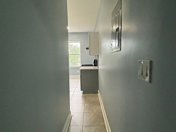 5th image of 6 N 21st St APT 26